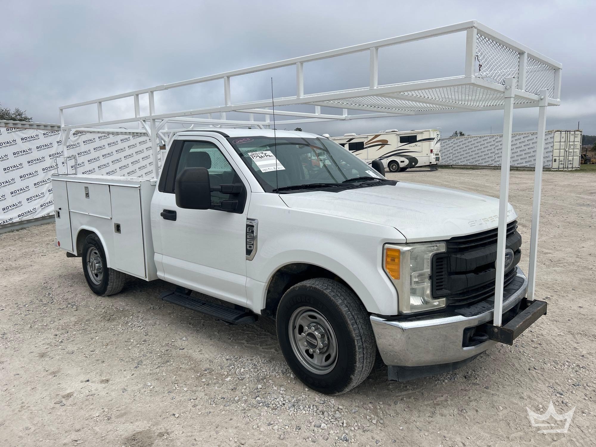 2017 Ford F-250 Reading Service Truck (A61573)