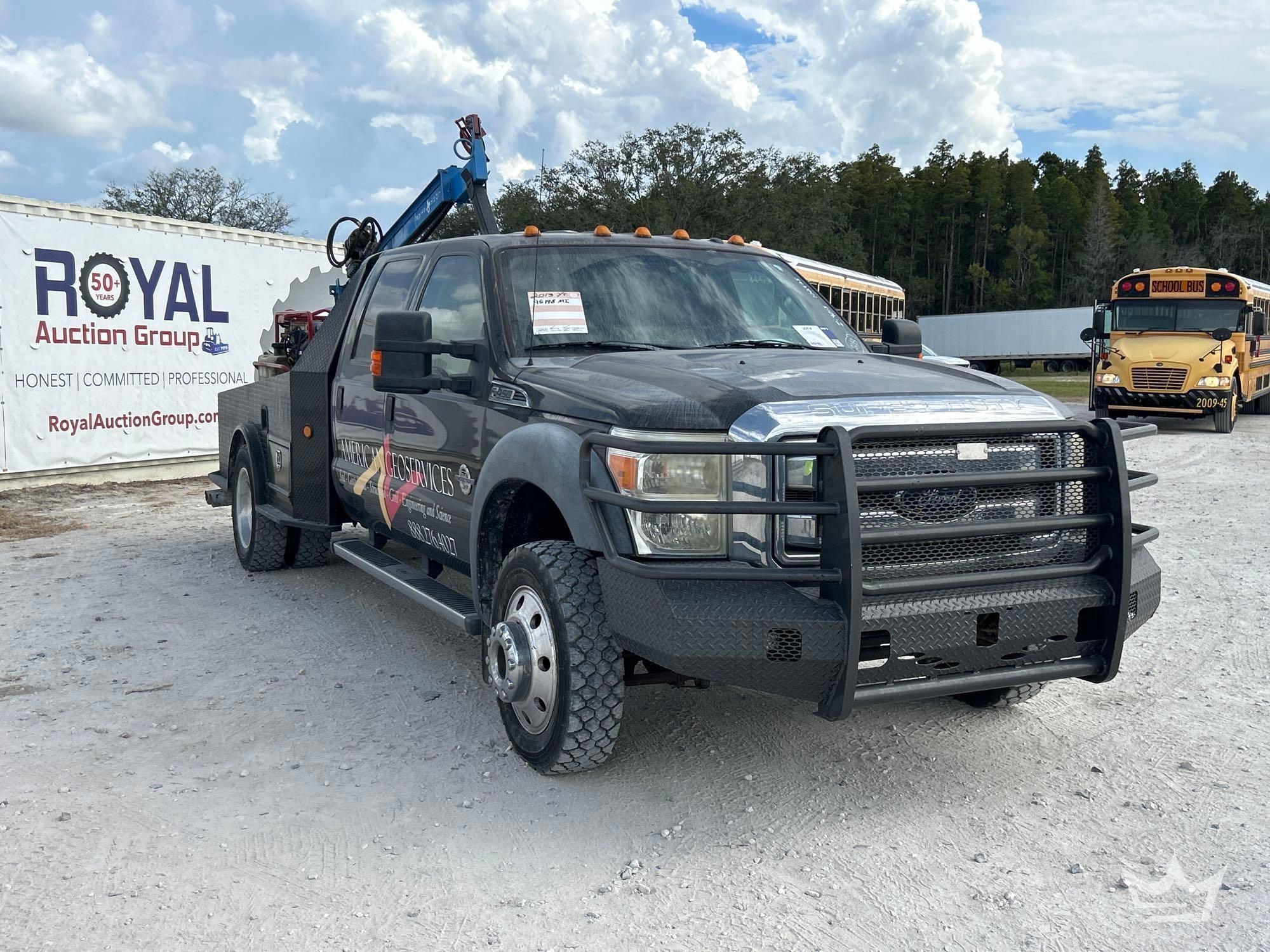 2013 Ford F-450 4x4 Crew Cab Little Beaver LS300 Drill Rig Truck (A59230)