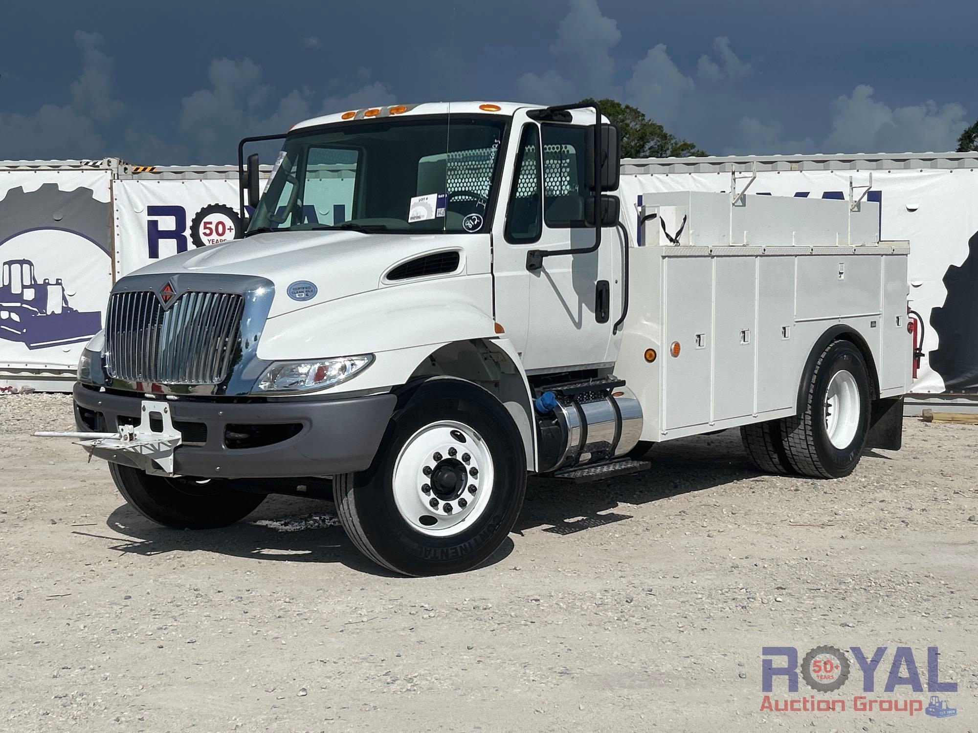 2019 International DuraStar 4300 Service Truck (A48081)