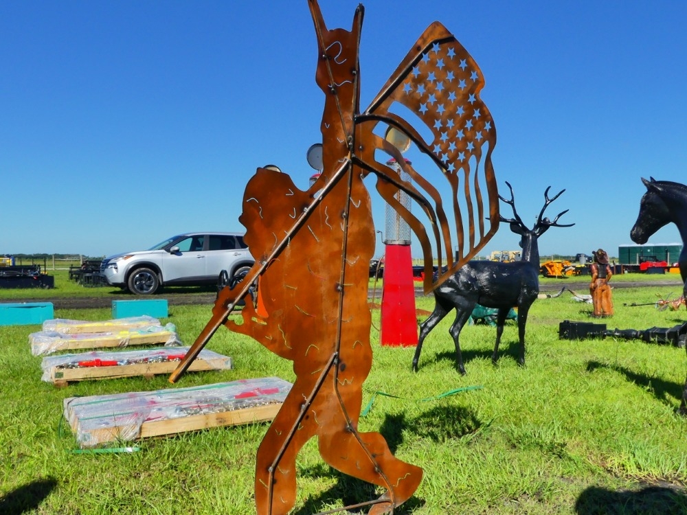 Bigfoot American Flag Sign (A53316)