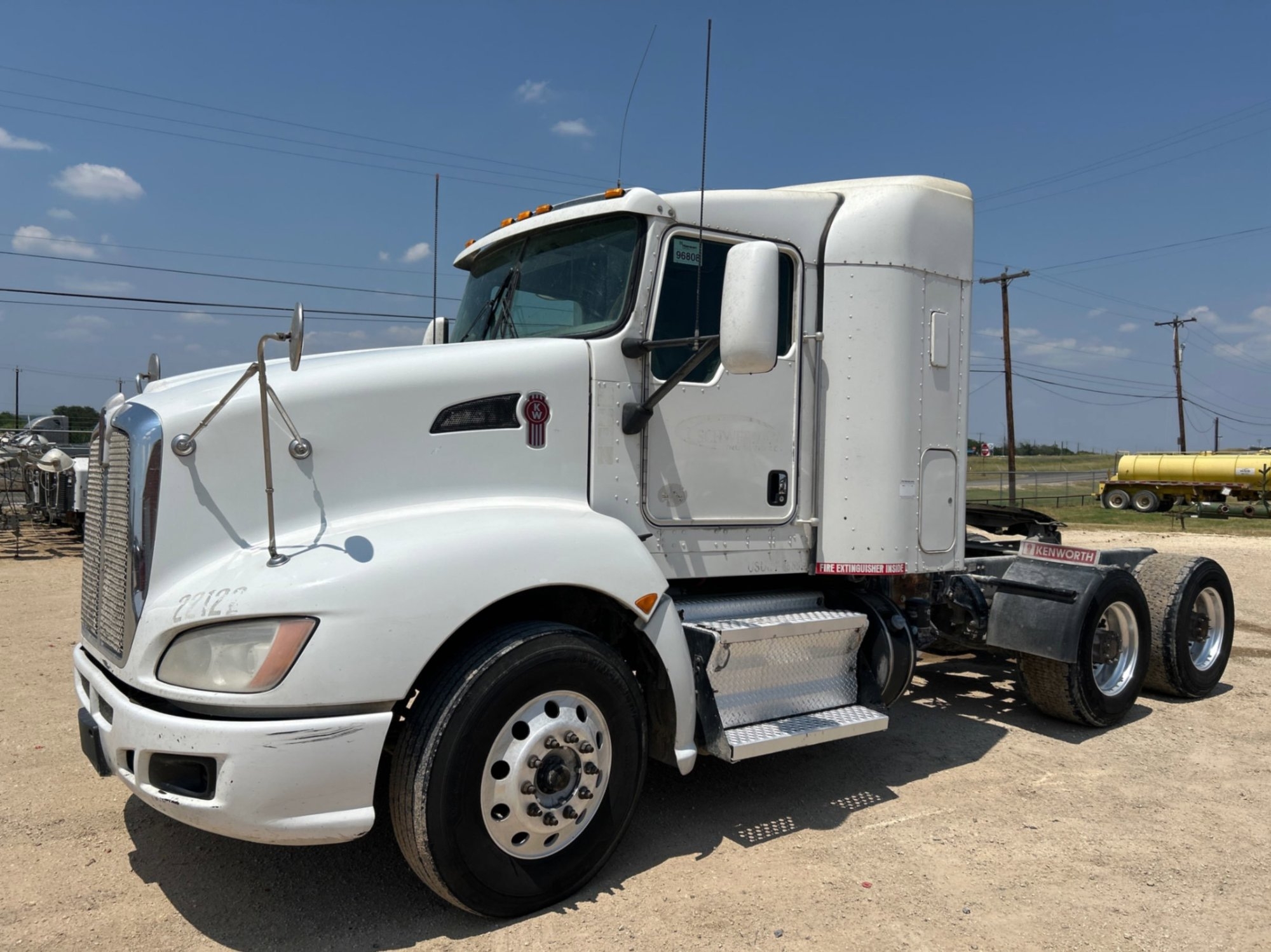 2016 KENWORTH T660 SLEEPER TRUCK (A48992)