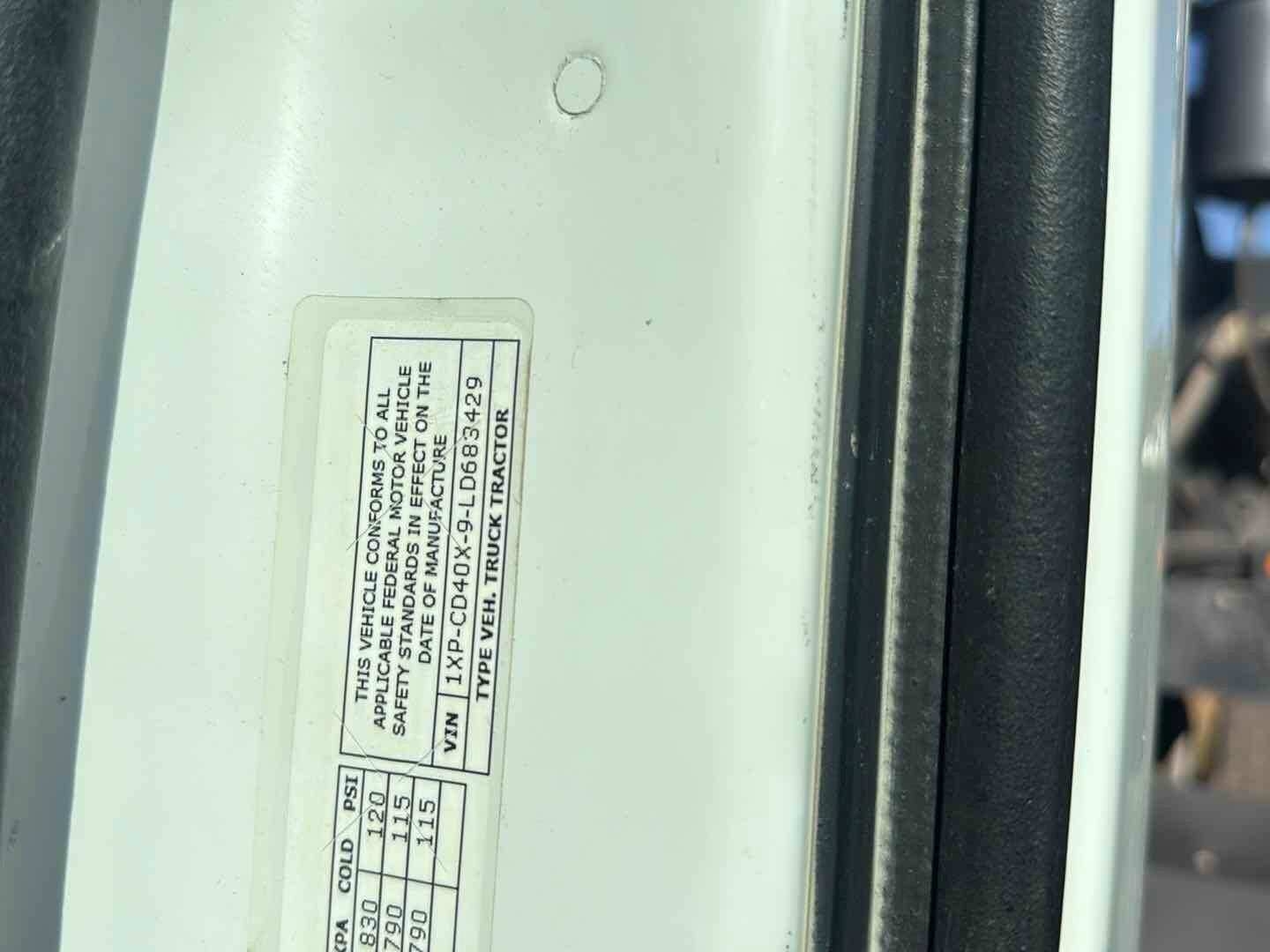 2020 PETERBILT 567 (A58214)