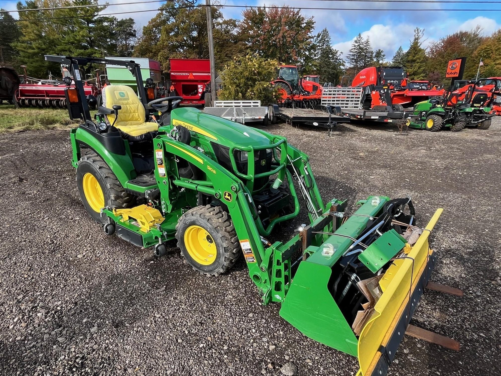 2018 John Deere 2025R Tractor - 647 Hours (A55314)