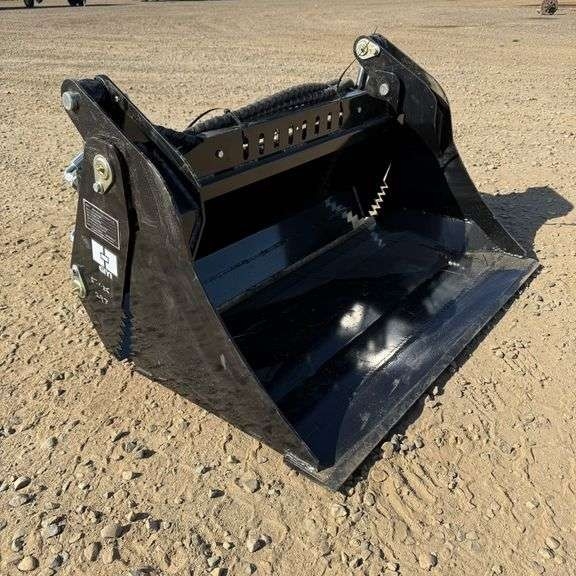 Mini Skid-Steer 4-in-1 Bucket (New/Unused) (A59225)