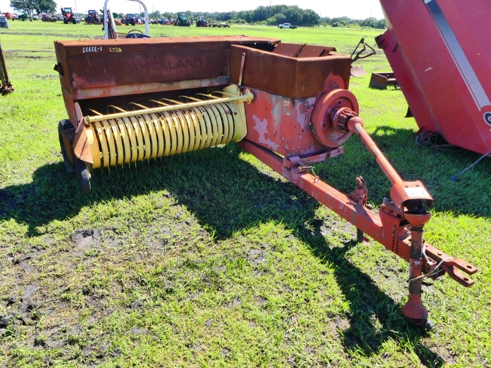 New Holland 565 Square Hay Baler (A53316)