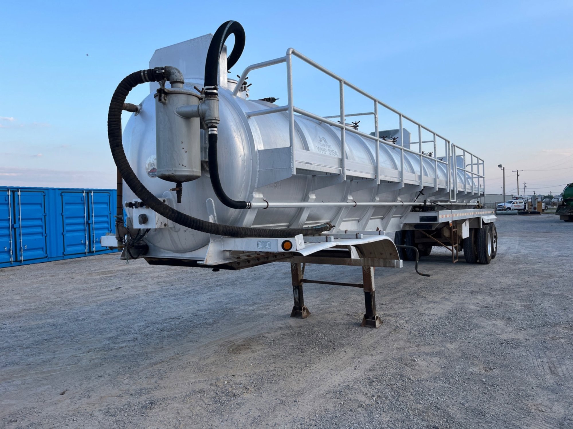 2018 DRAGON 150 BBL ALUMINUM VACUUM TRAILER (A55745)