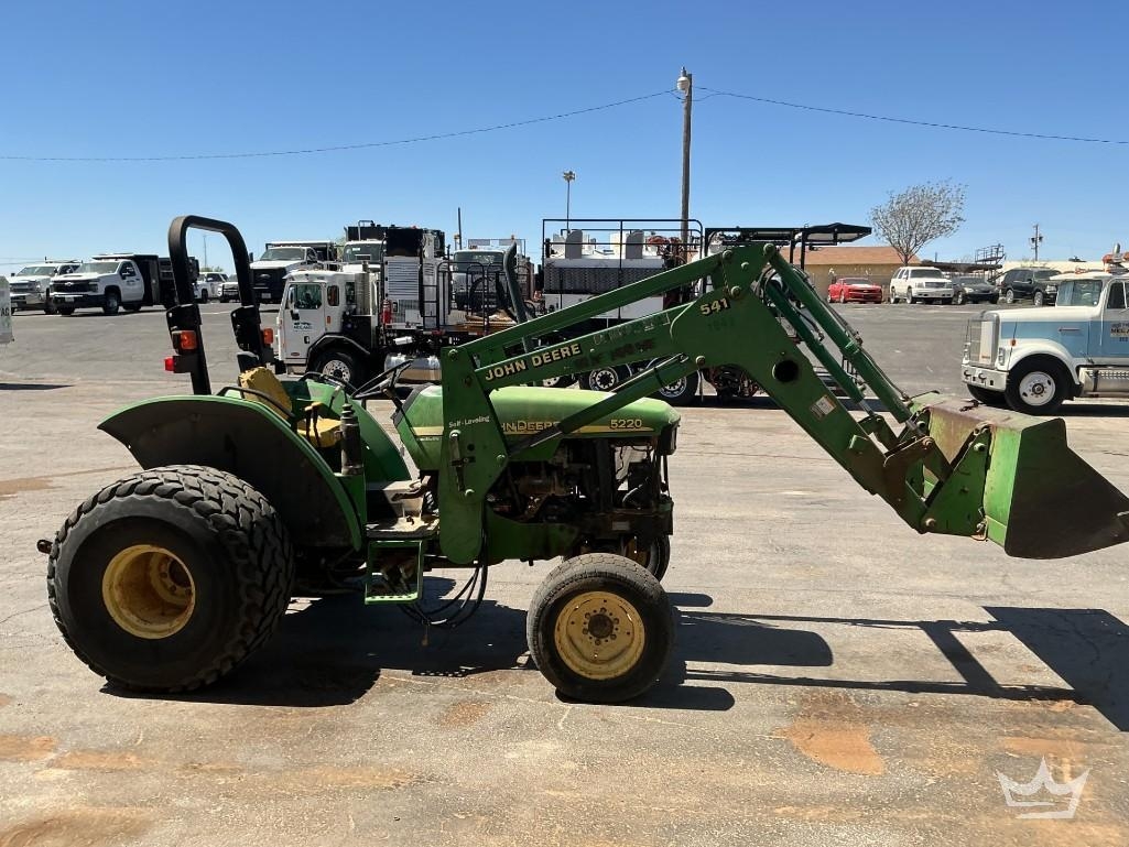John Deere 5220 53HP Loader Utility Tractor (A64194)
