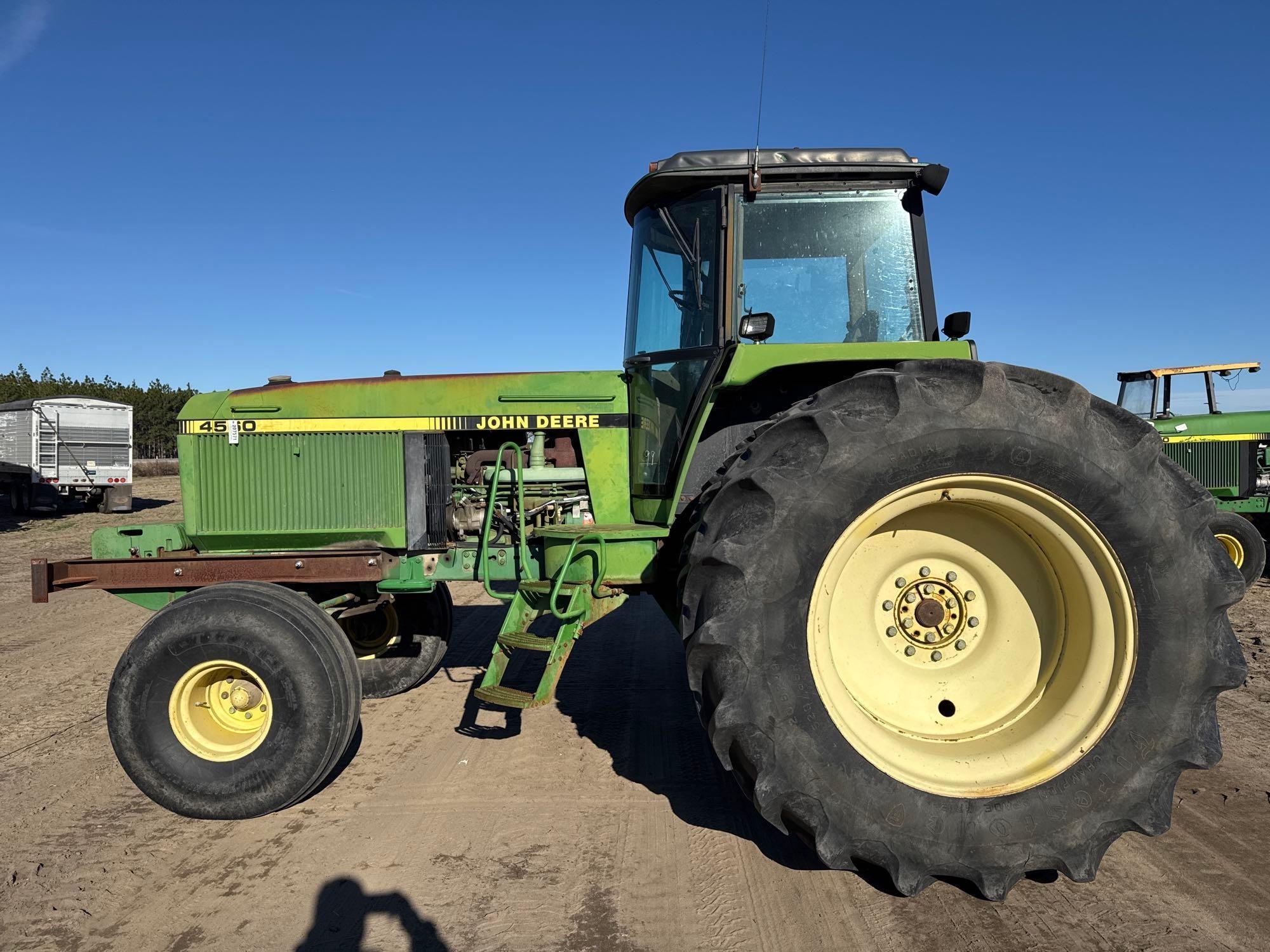 JOHN DEERE 4560 TRACTOR (A63290)