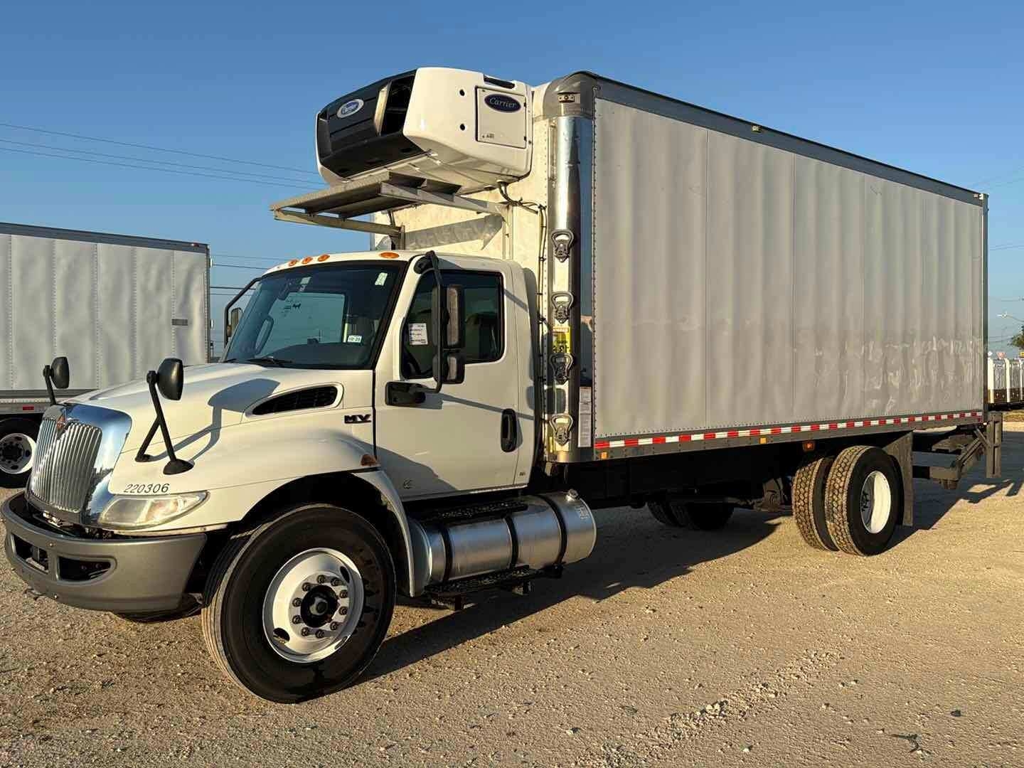 2020 INTERNATIONAL MV607 REEFER BOX TRUCK (A55745)