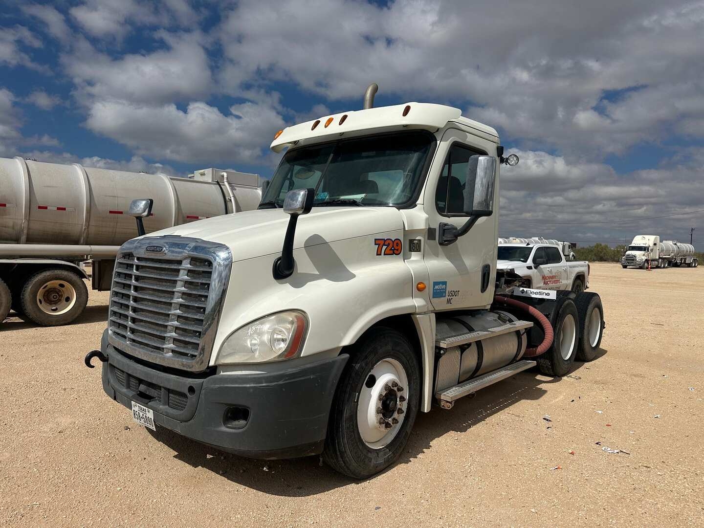 2014 FREIGHTLINER  CASCADIA (INOPERABLE) (A55745)