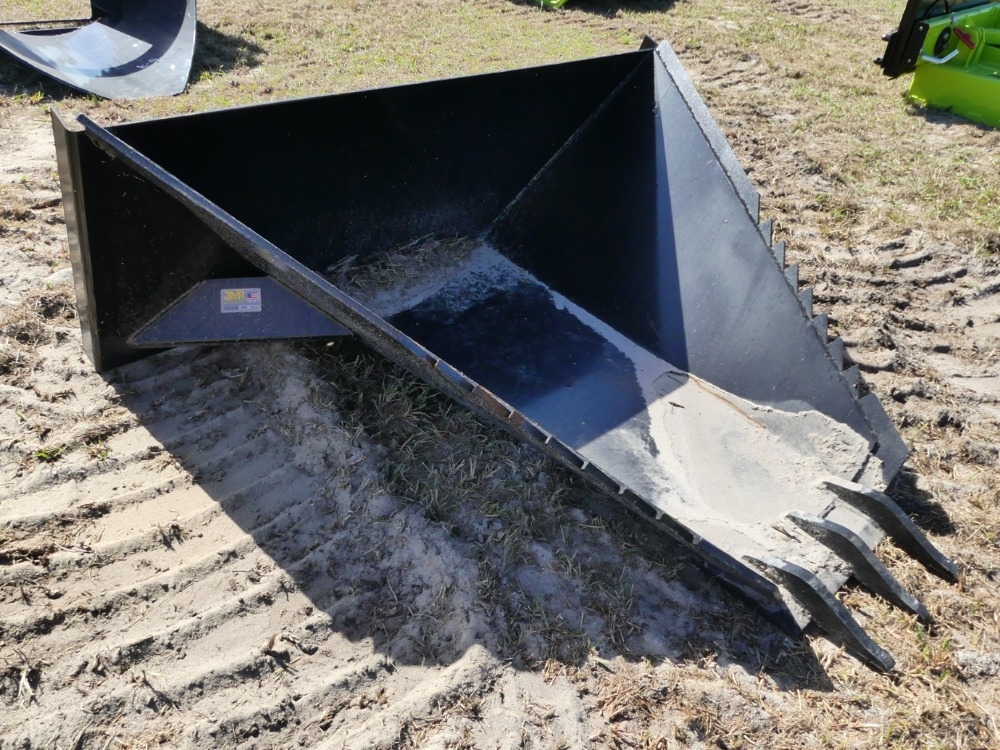 JMR Attachments Quick Attach Dirt Scoop (A56469)