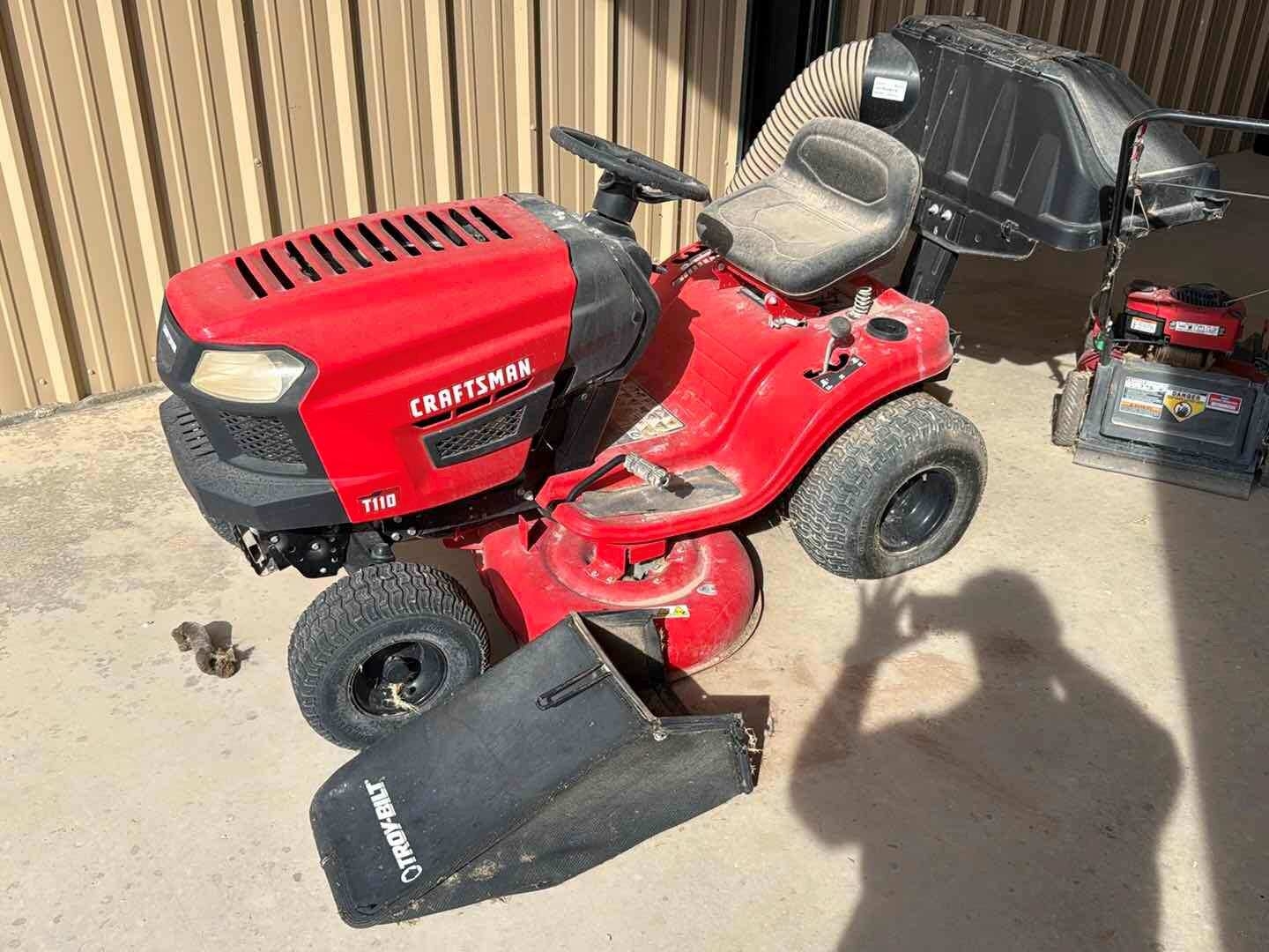 CRAFTSMAN RIDING MOWER (A55745)