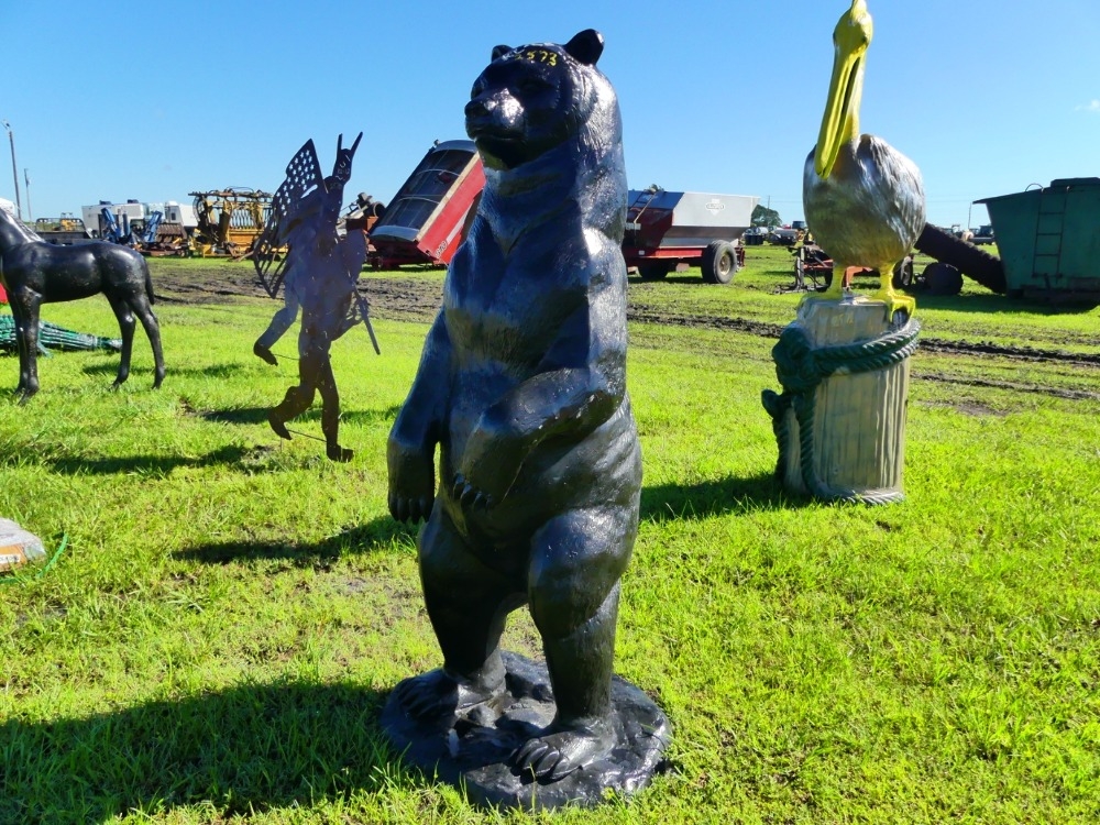 Bear Statue (A53316)