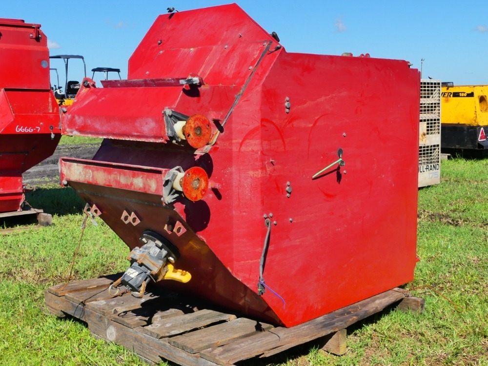 Fertilizer Applicator Bin (A53316)