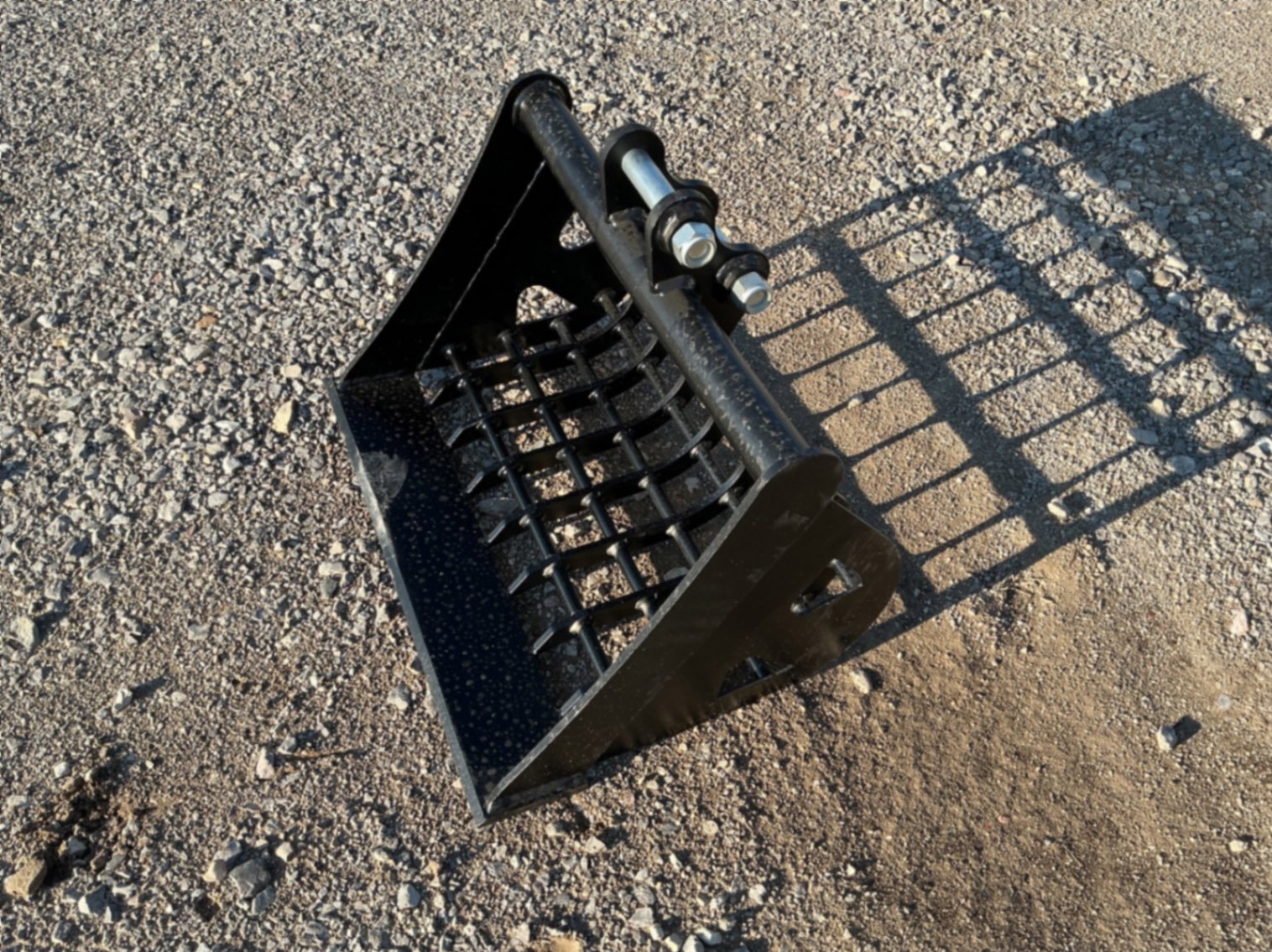 GRID SHAPED BUCKET FOR MINI EXCAVATOR (A58216)