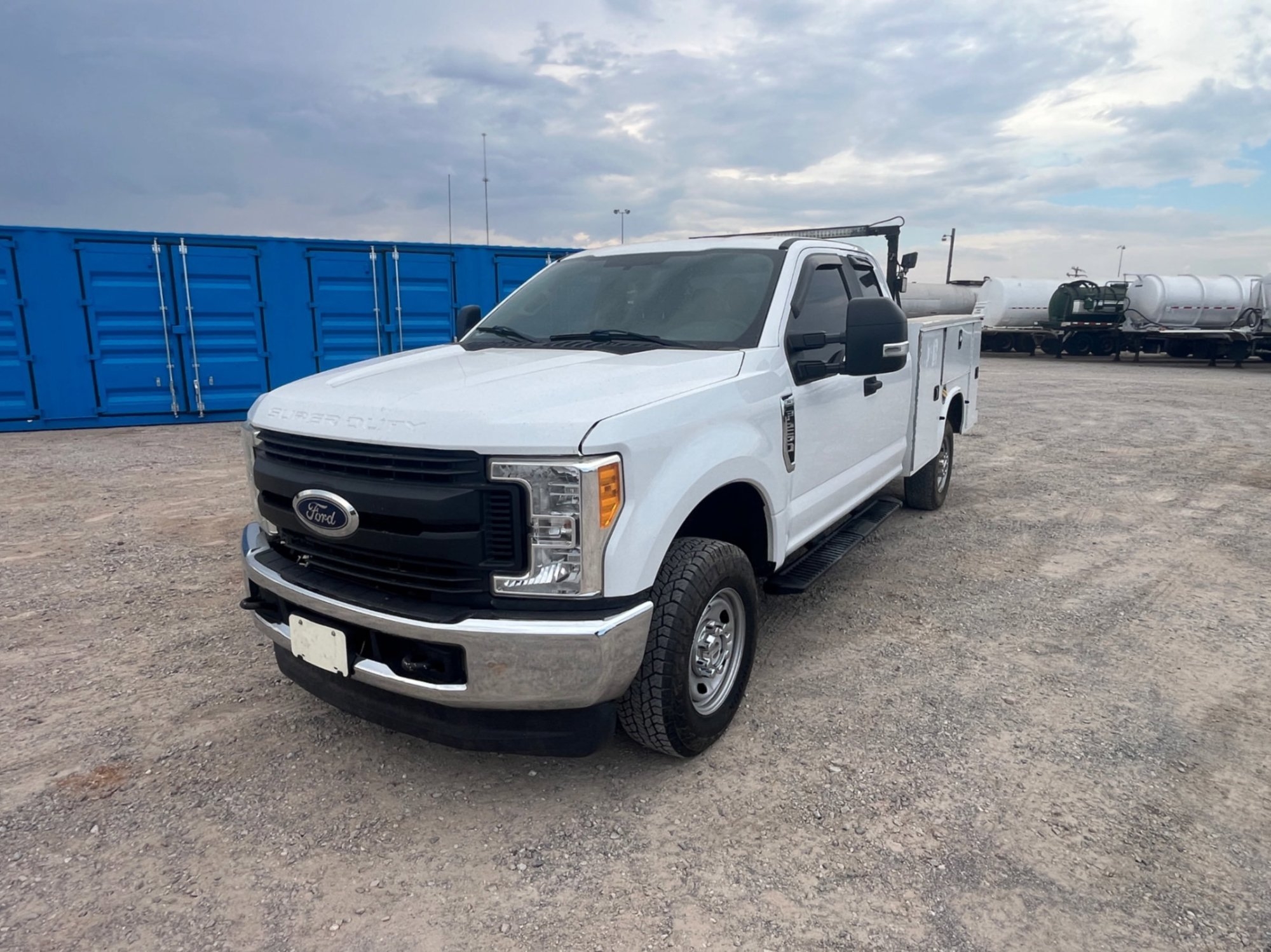 2017 FORD F250 SUPER DUTY EXT CAB SERVICE TRUCK (A55745)