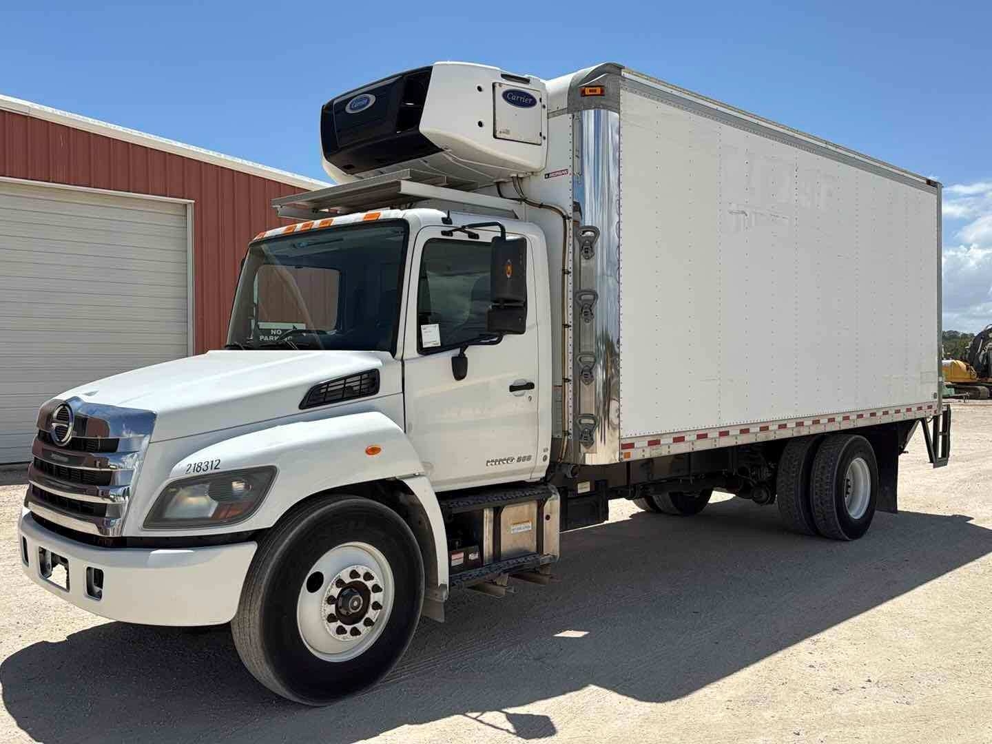 2018 HINO CONVENTIONAL TYPE TRUCK (A58214)