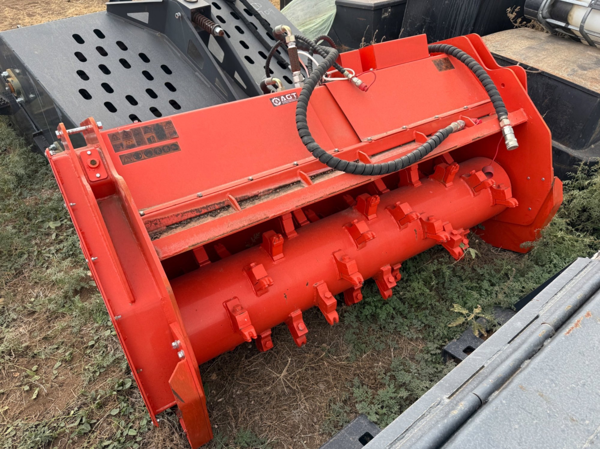 SKID STEER ATTACHMENT MULCHER (A58214)