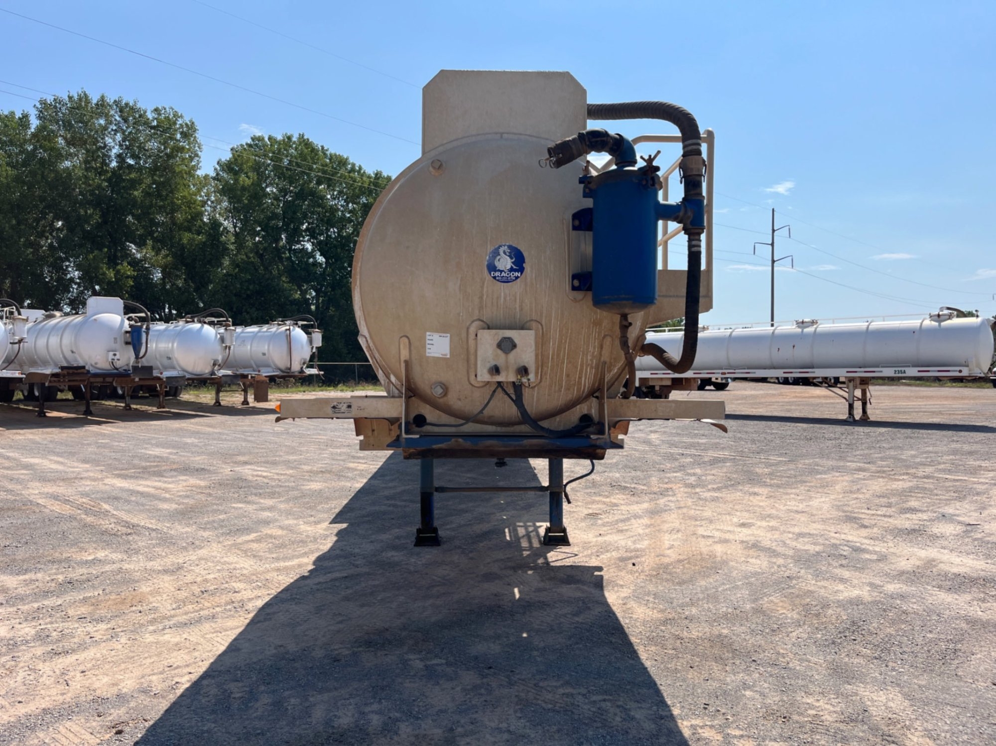 2007 DRAGON 150 BBL ALUMINUM VACUUM TRAILER (A55745)