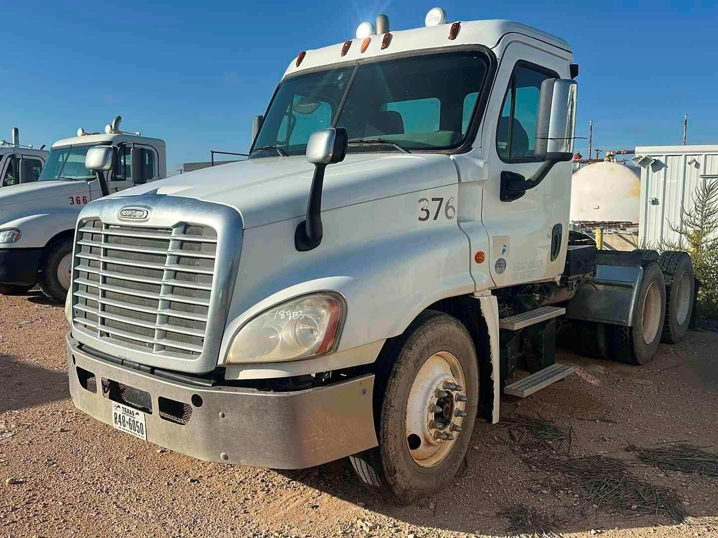 2013 FREIGHTLINER CASCADIA (A58214)