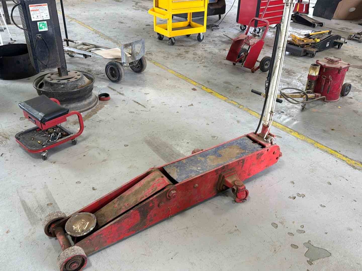 FLOOR JACK (A55745)