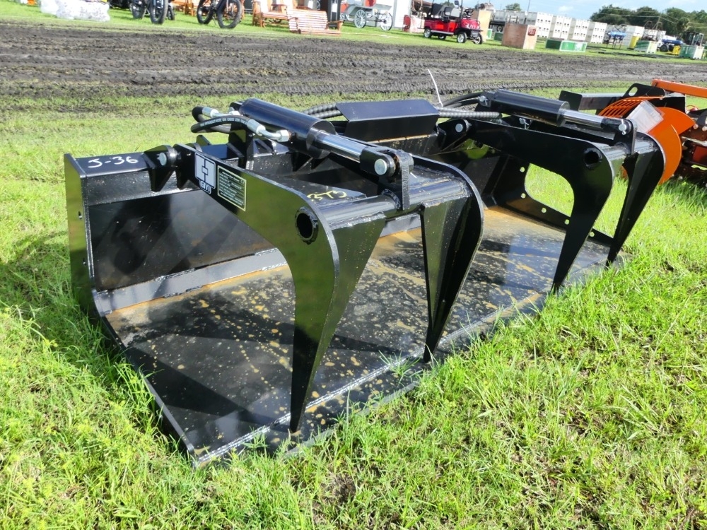 Giyi 72" Box Broom Sweeper (A53316)