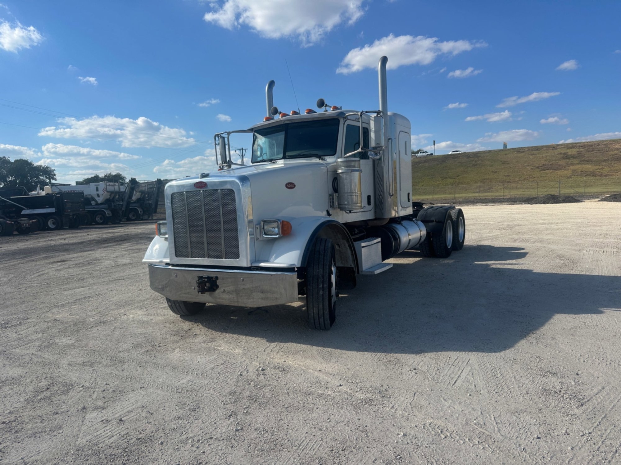 2016 PETERBILT 367 SLEEPER (A55745)