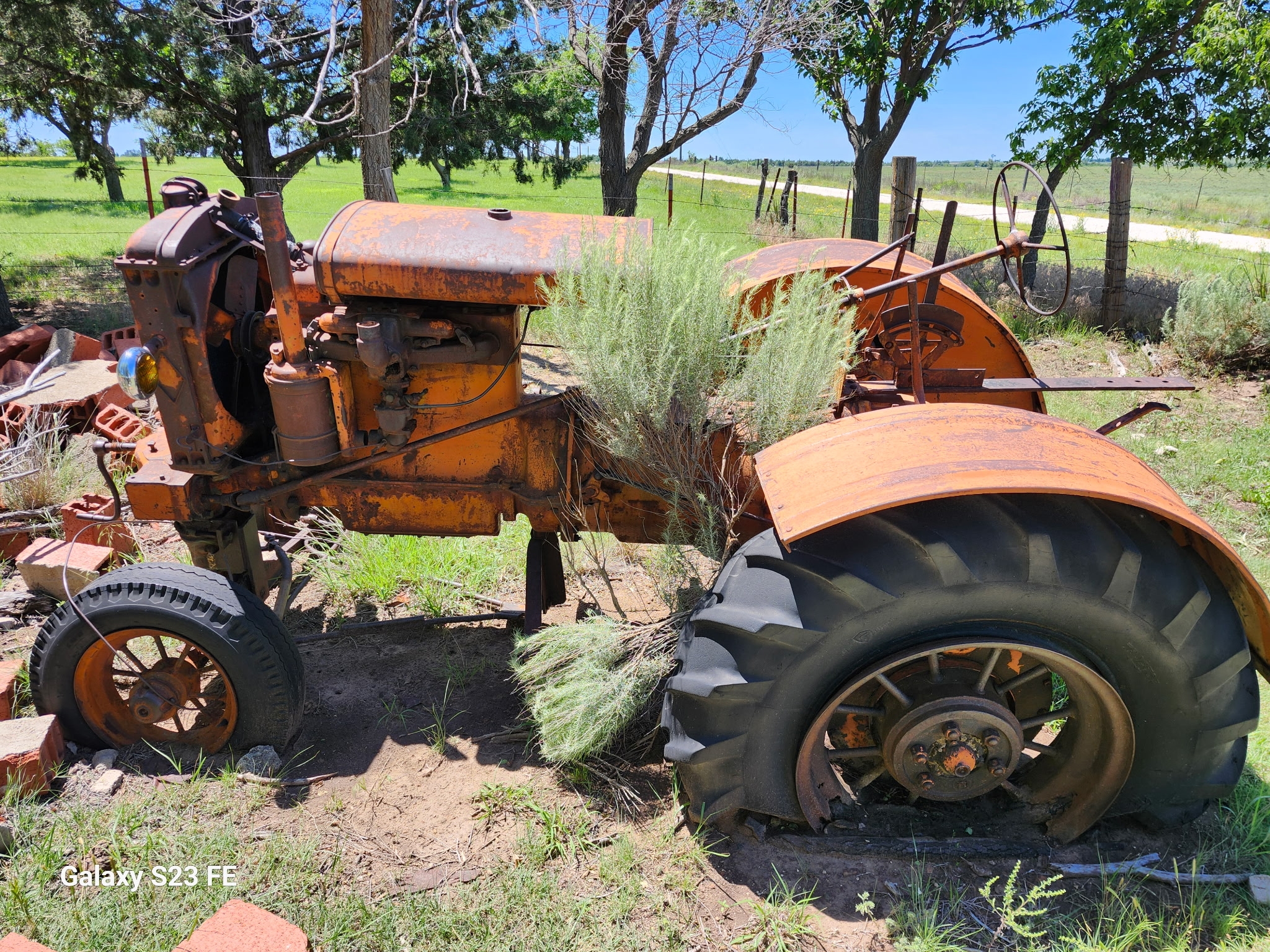 Allis Chalmers Left.jpg