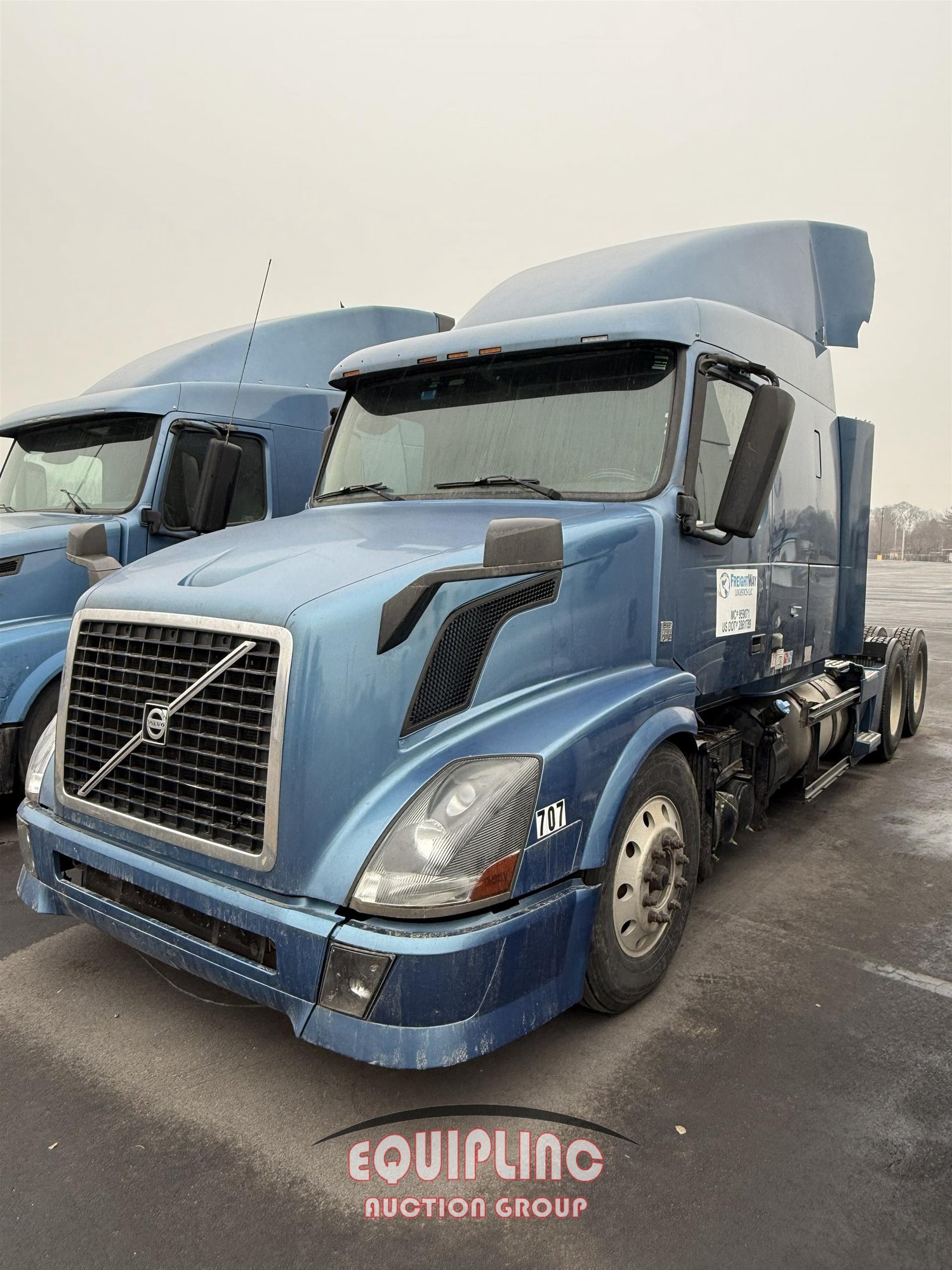 2013 VOLVO VNL630 6X4 T/A SLEEPER TRUCK TRACTOR (A67147)