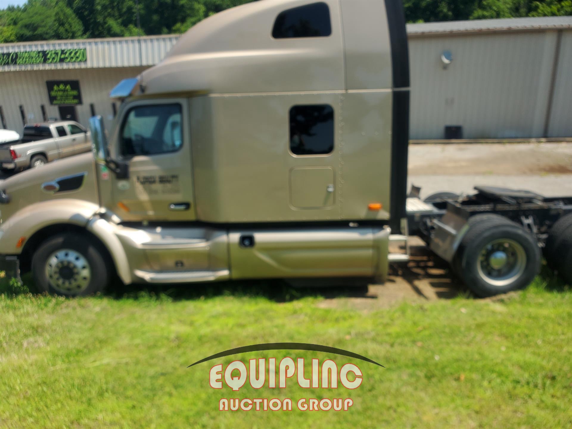 2019 PETERBILT 579 TANDEM AXLE SLEEPER (A45678)