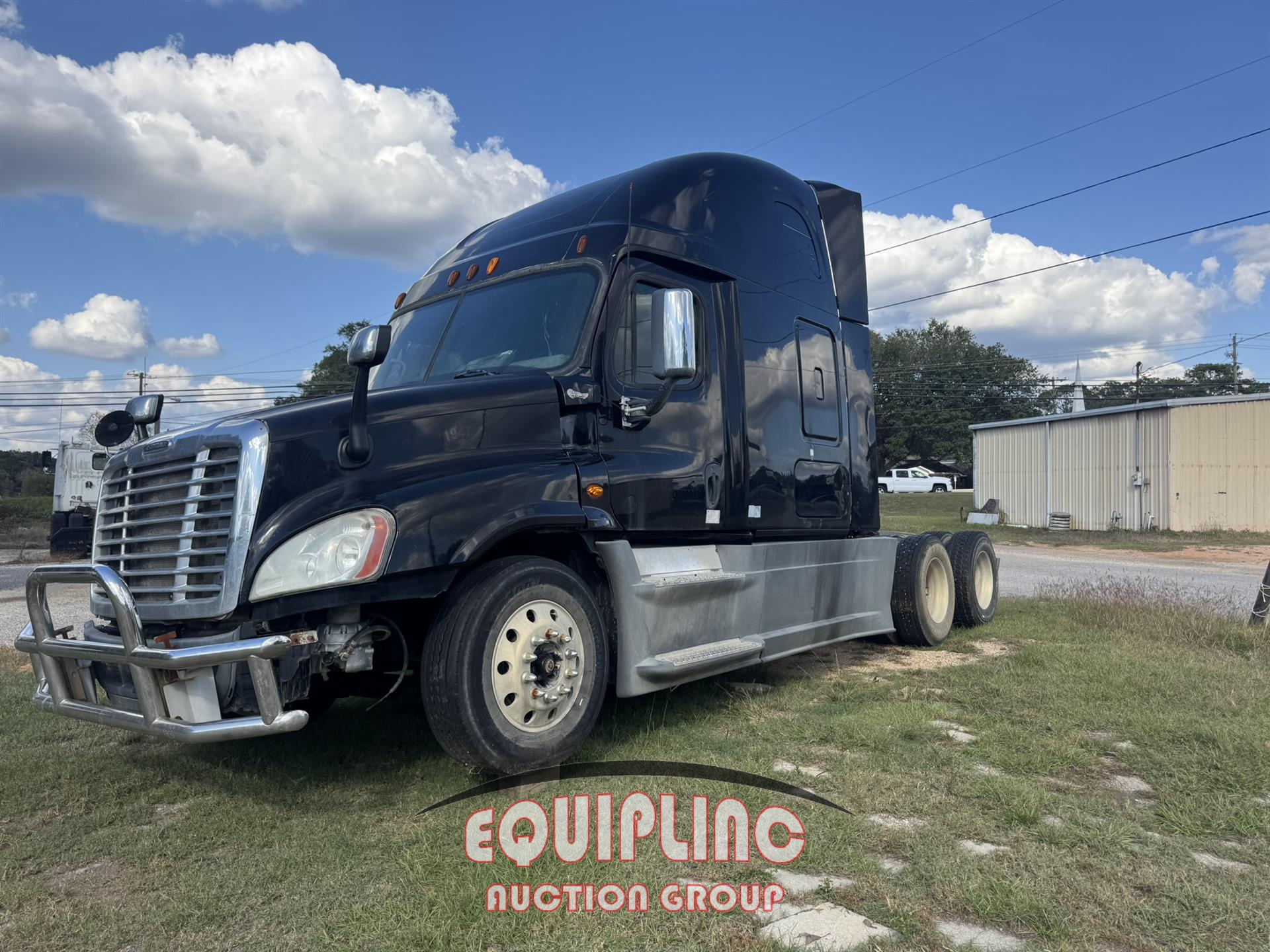 2014 FREIGHTLINER CASCADIA TANDEM AXLE SLEEPER (A58017)
