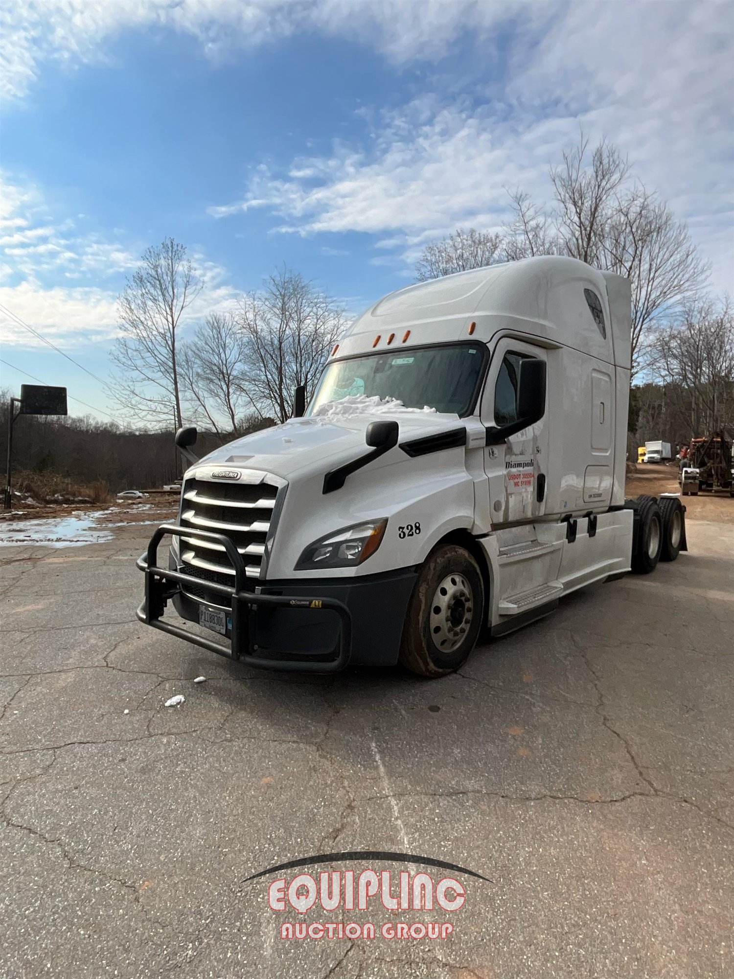 2018 FREIGHTLINER CASCADIA 6X4 T/A SLEEPER TRUCK TRACTOR (A59911)