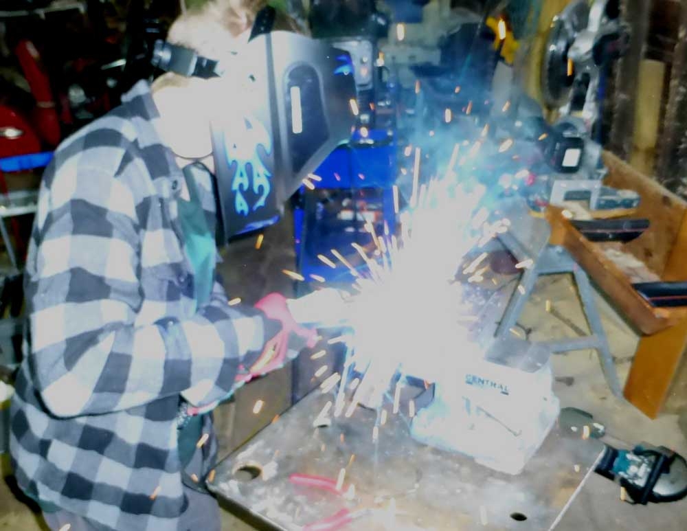 andrewweld610.jpg