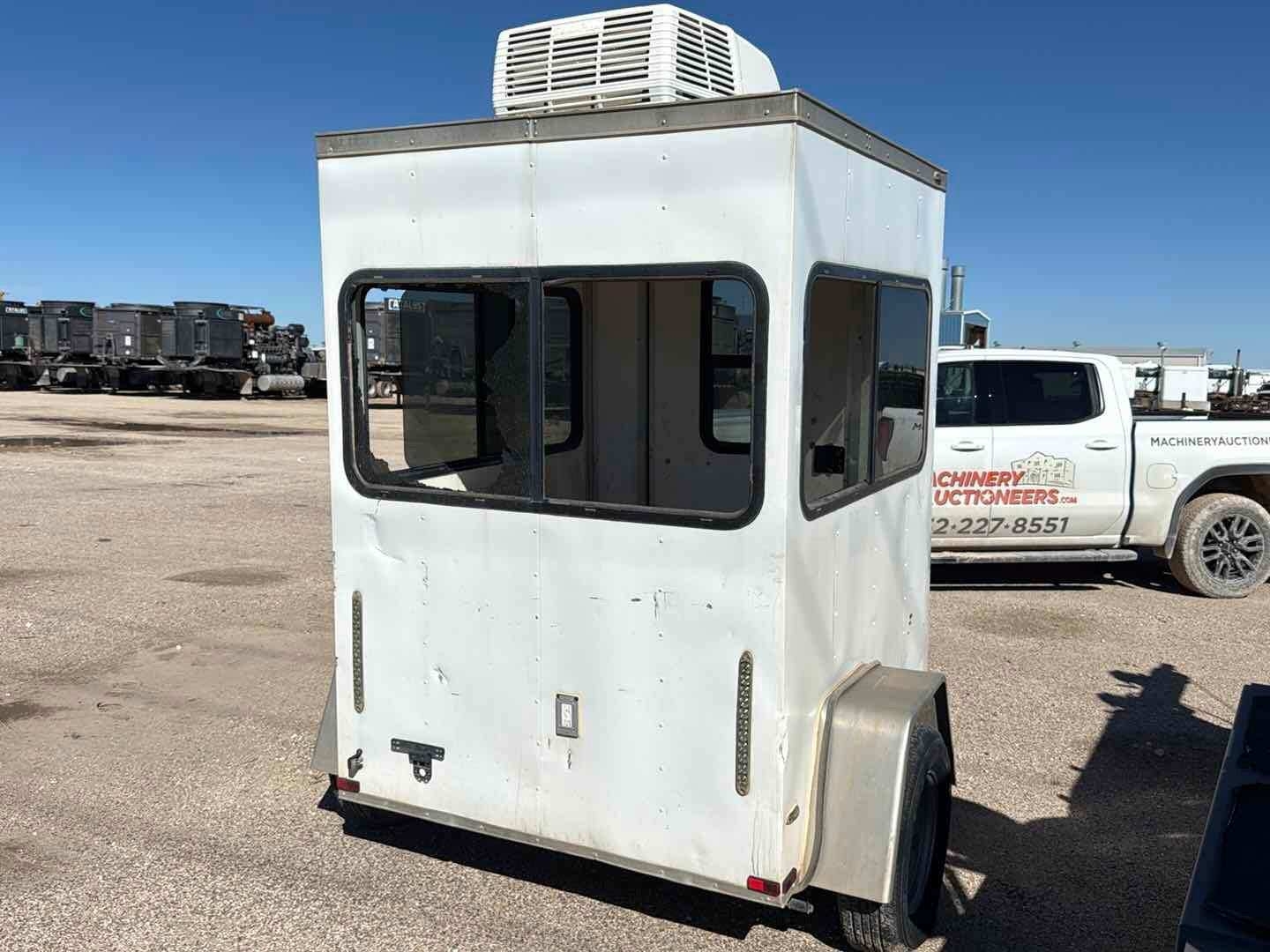2018 LARK UNITED MANUFACTURING S/A GUARD SHACK (A58216)