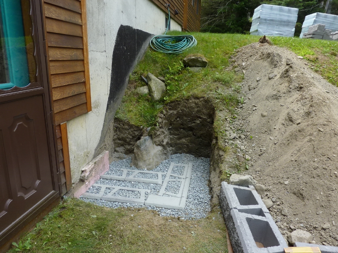 BackWall3.JPG
