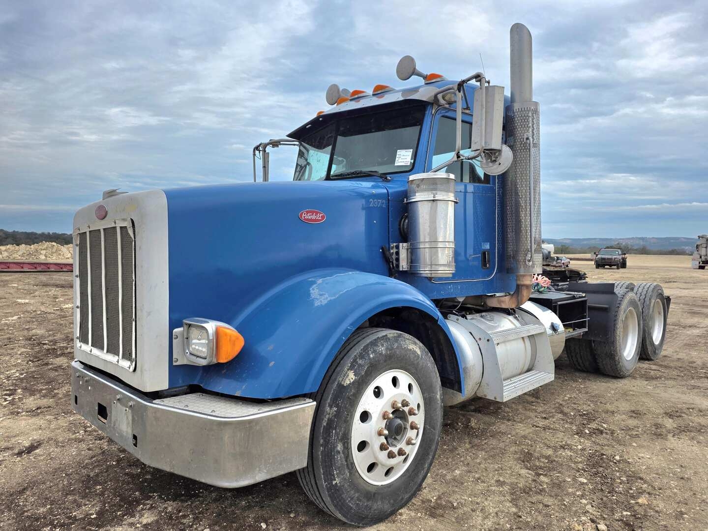 2013 PETERBILT 367 DAYCAB (A58214)