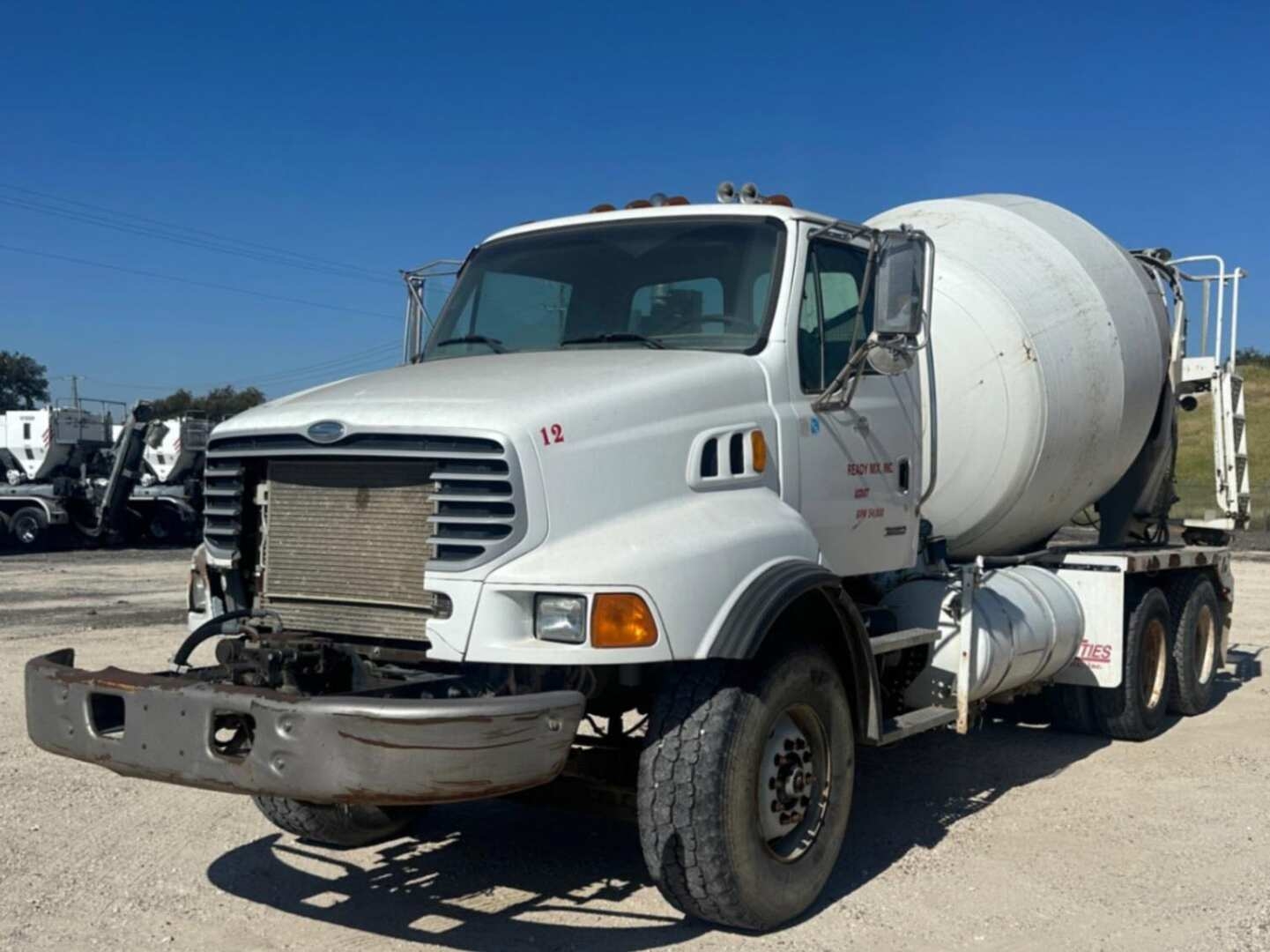 2006 STERLING CONCRETE MIXER (A55745)