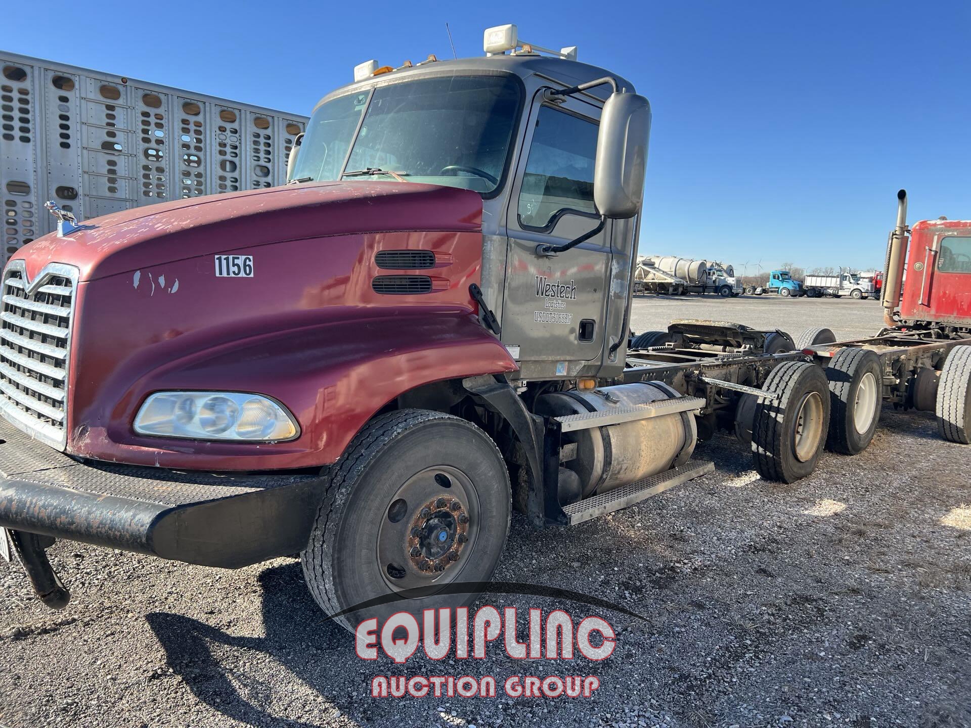2005 MACK CXN613 6X4 T/A  DAY CAB TRUCK TRACTOR (A69167)