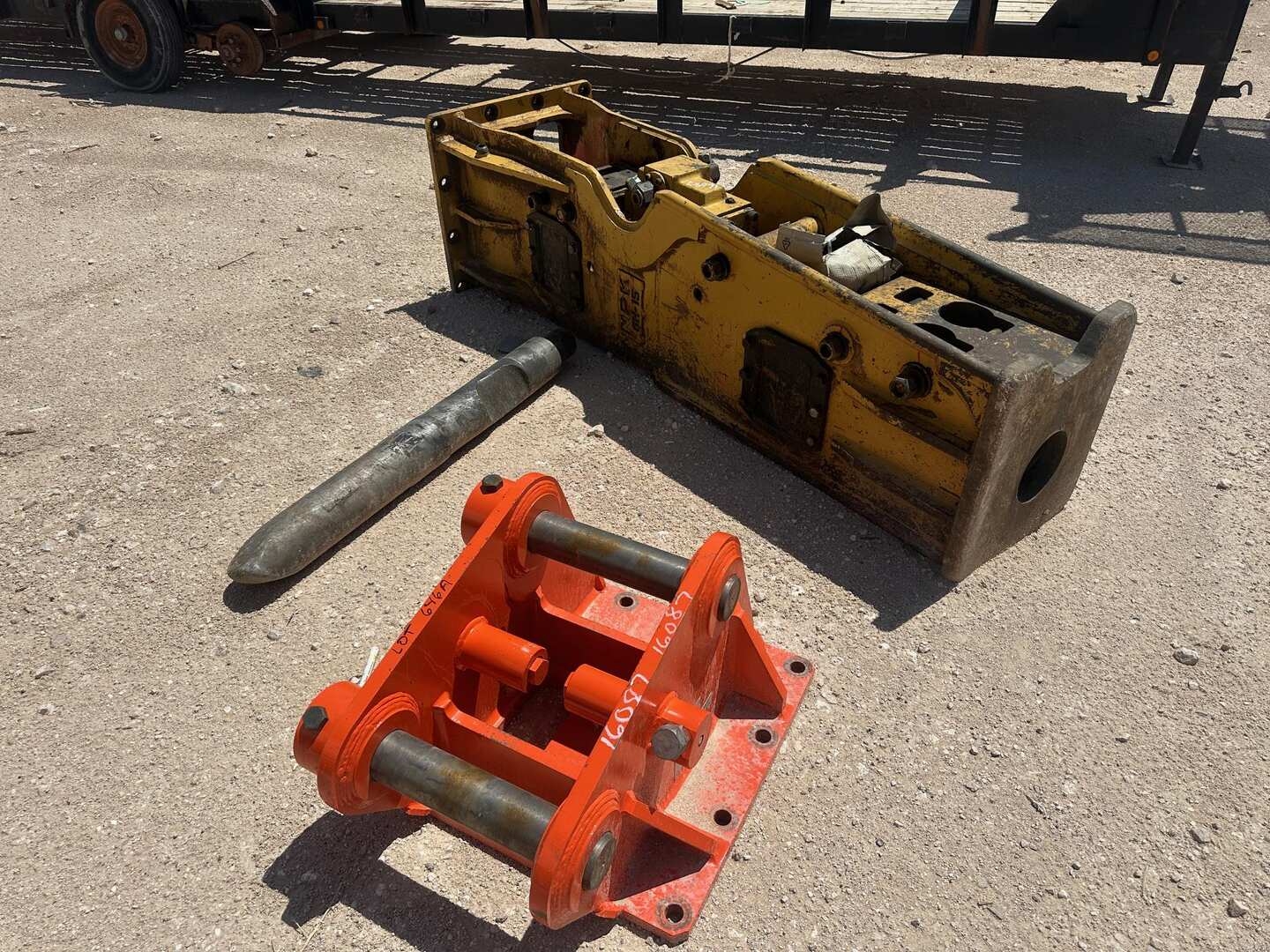 NPK GH15 HYDRAULIC HAMMER (A48992)
