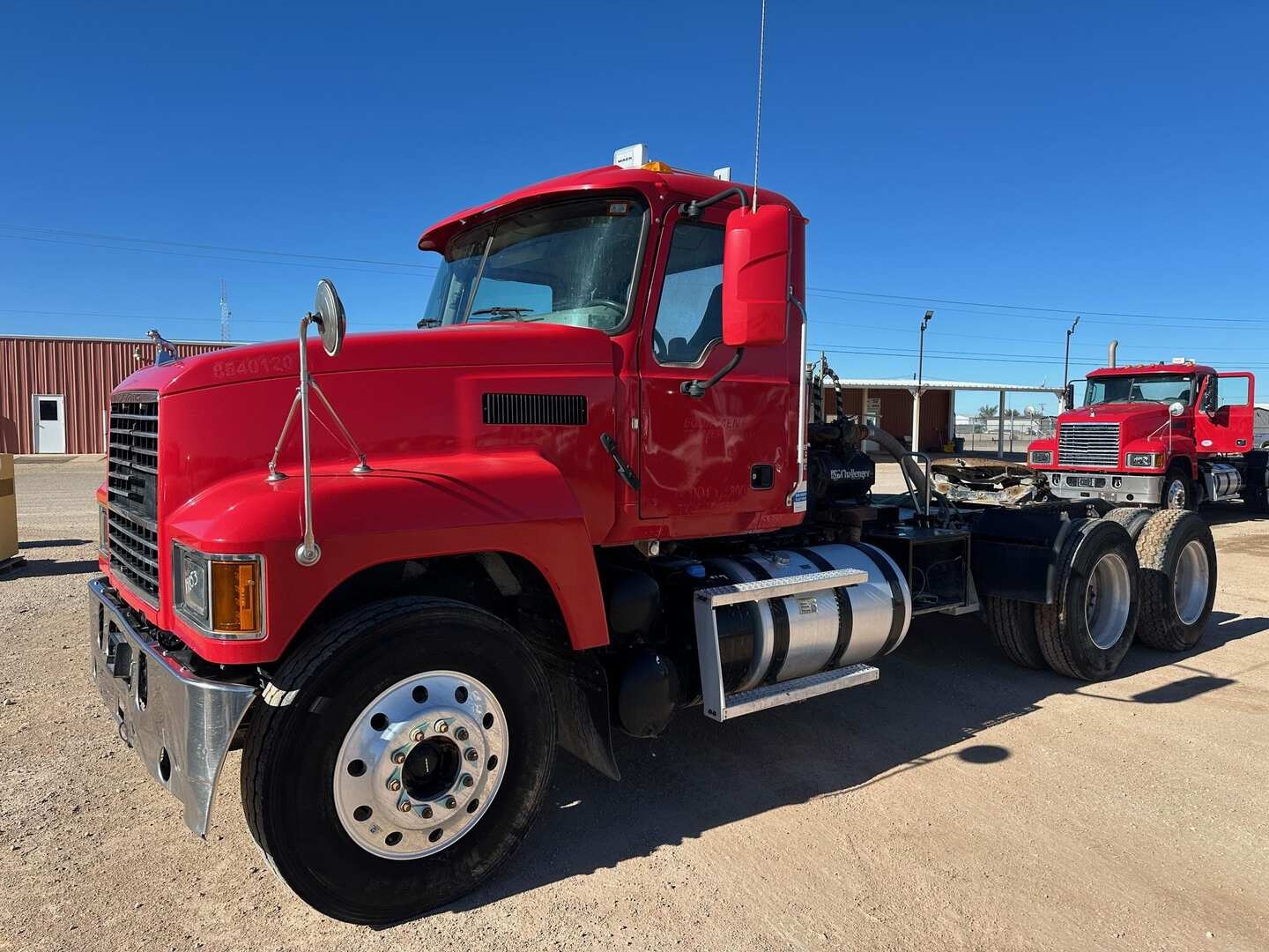 2020 MACK PINNACLE (A58214)