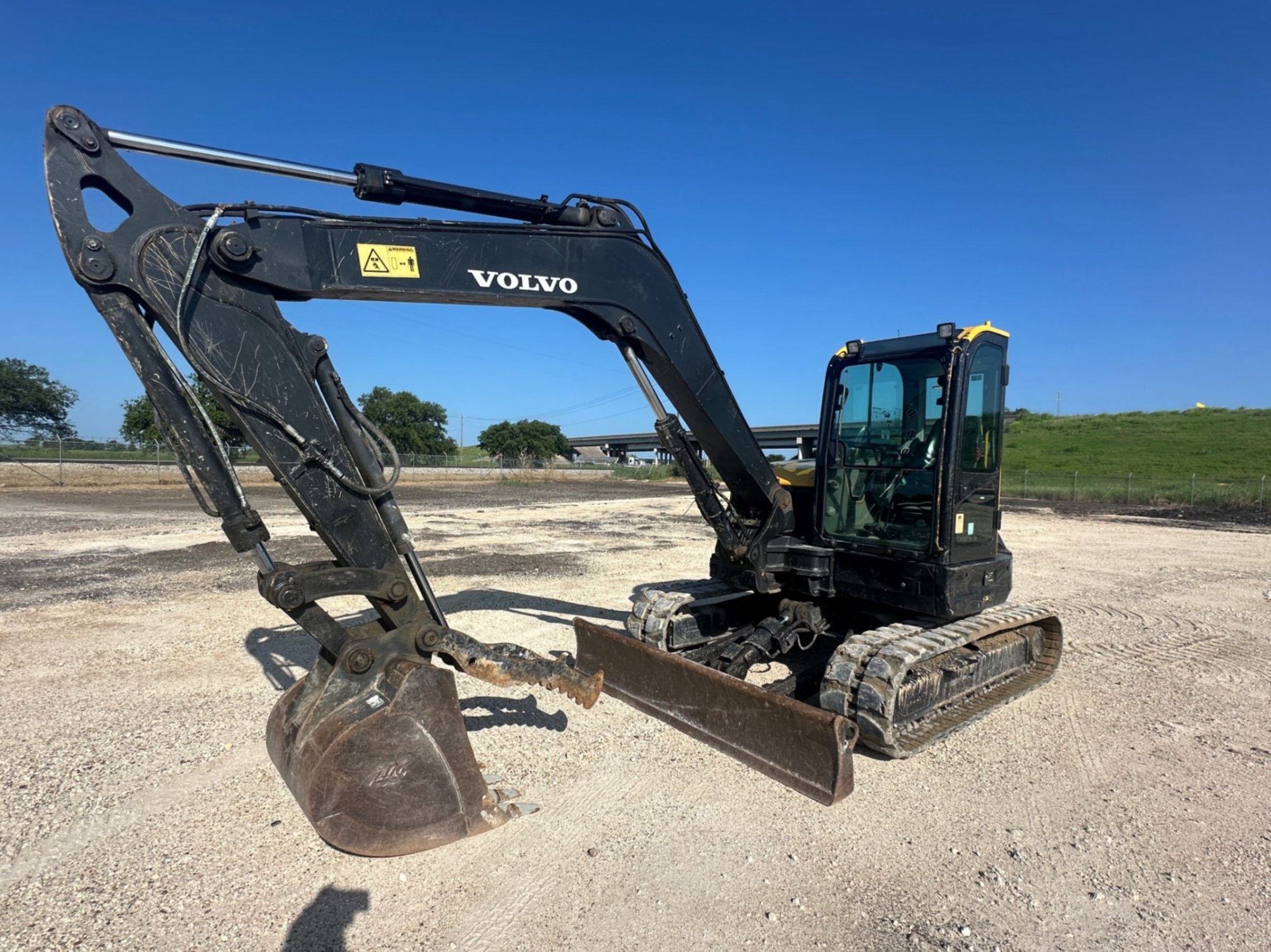 2015 VOLVO ECR88D (A50854)