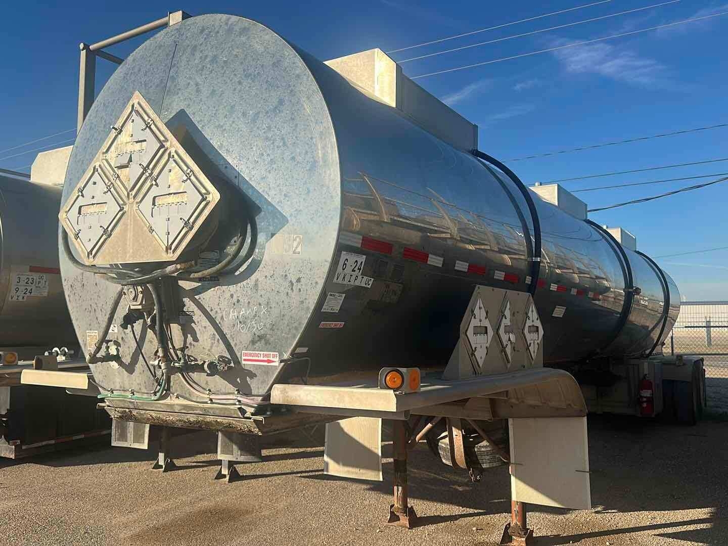 2000 POLAR TANK TRAILER TRANSPORT TRAILER (A55745)