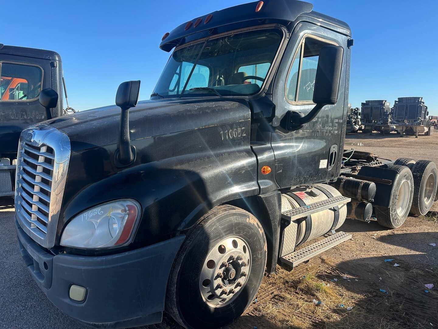 2013 FREIGHTLINER  CASCADIA (INOPERABLE) (A55745)