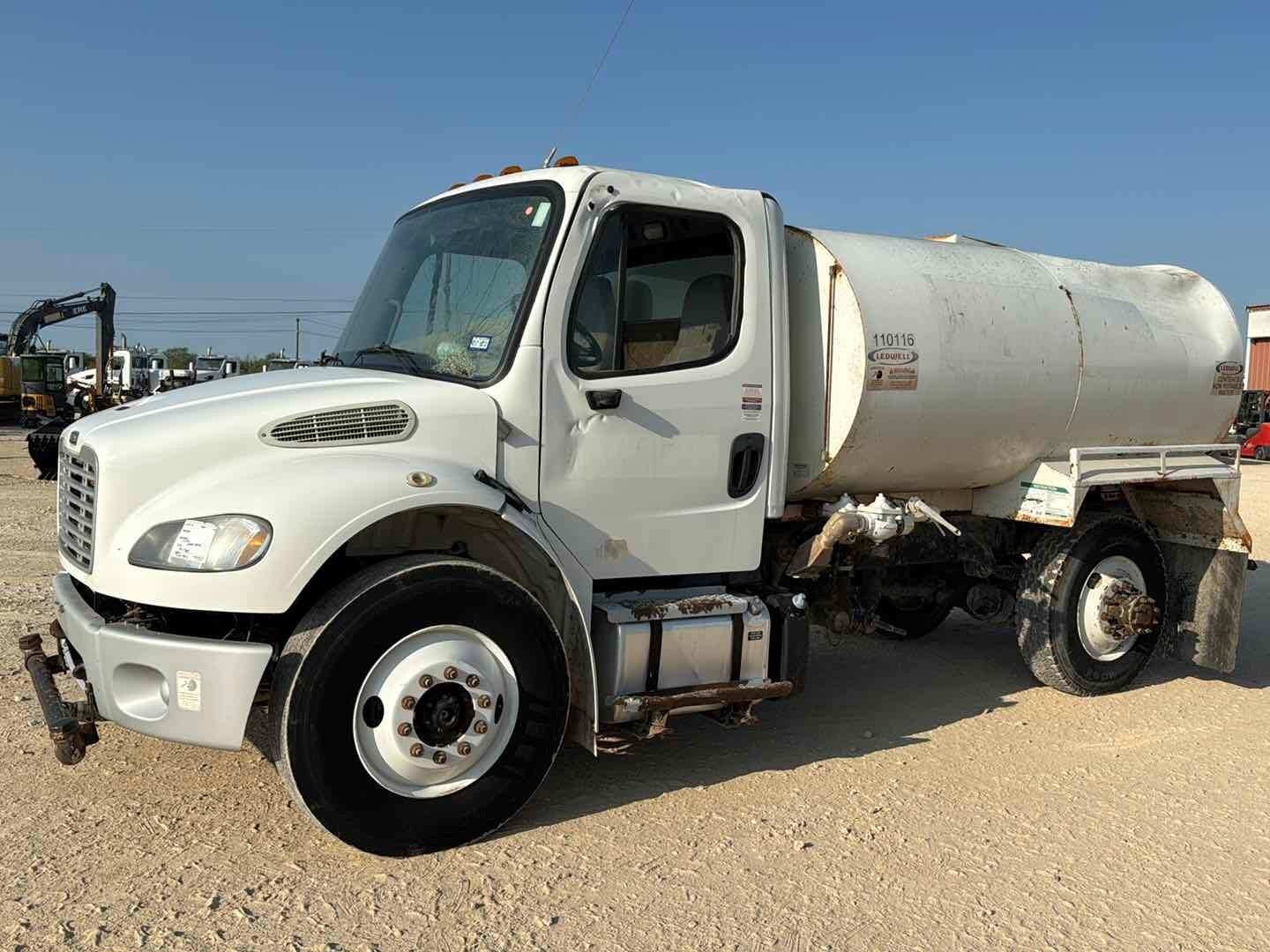 2019 FREIGHTLINER WATER TRUCK (A58214)