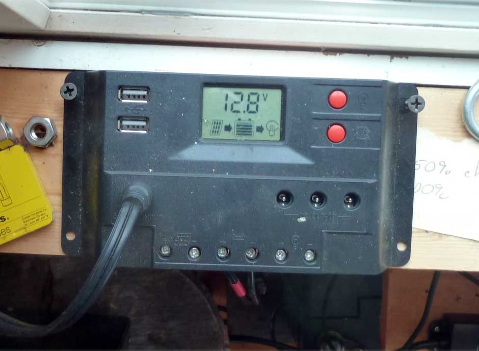 campsolarcharge1.jpg