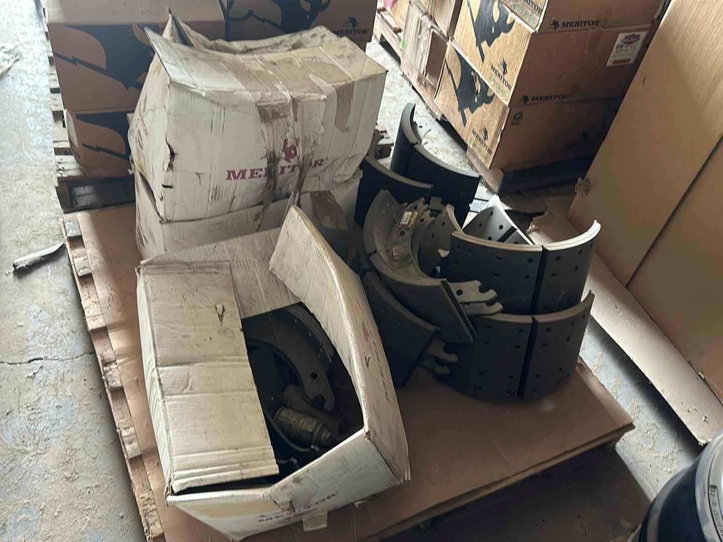 MISC PALLET OF BRAKE PARTS (A55745)