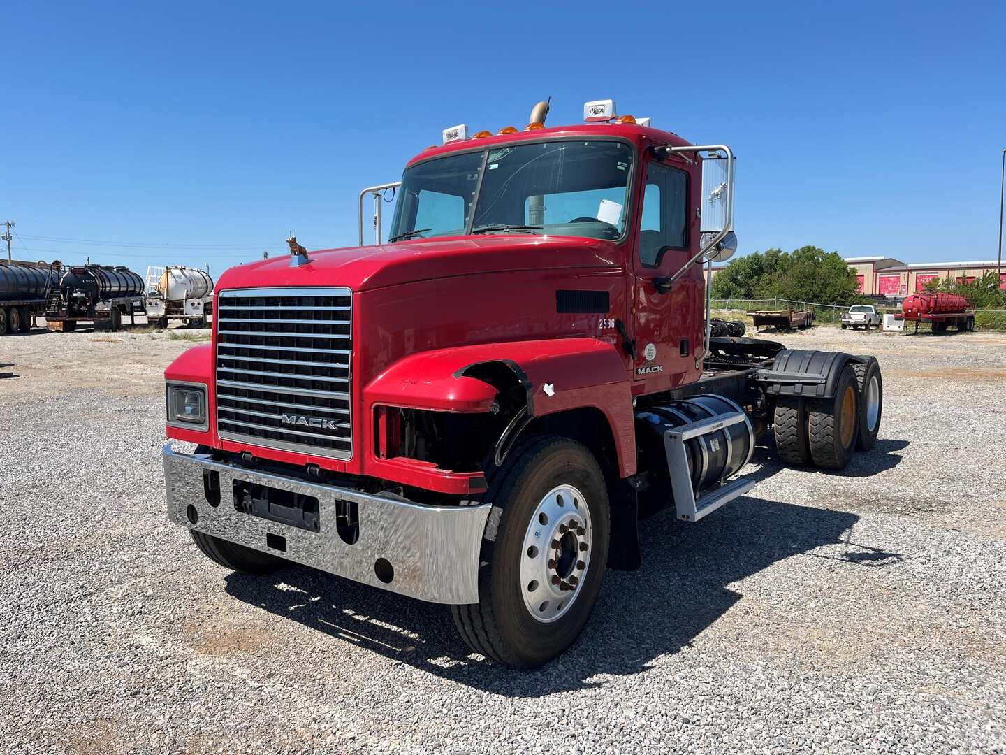 2012 MACK CHU613 (A50854)