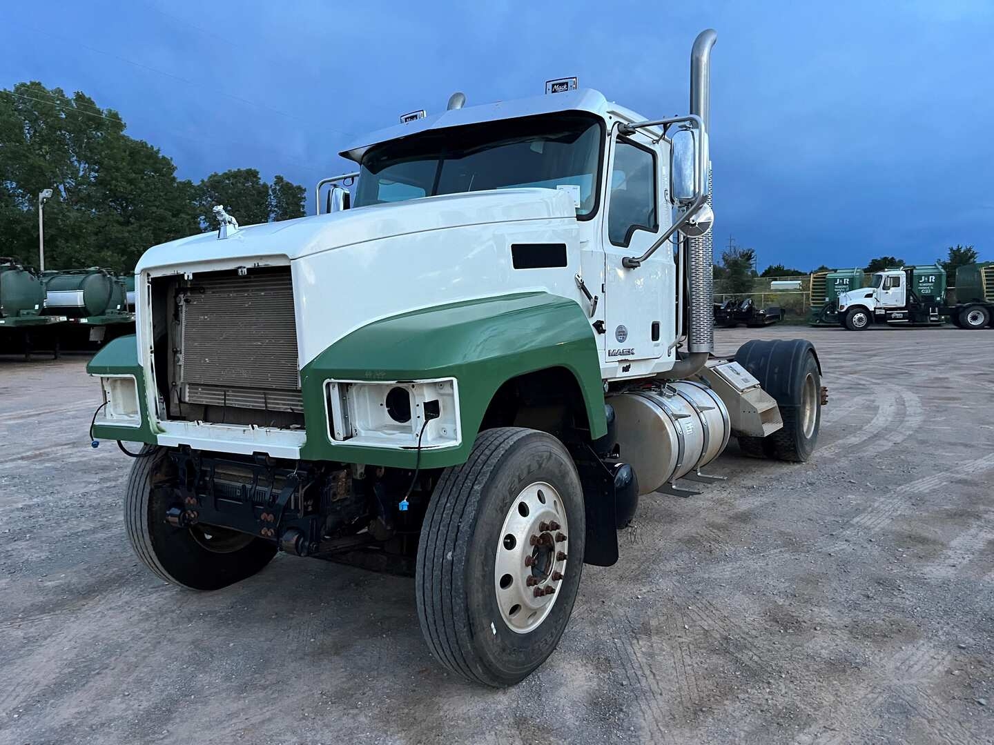 2018 MACK CHU613 DAYCAB (INNOPERABLE) (A53843)