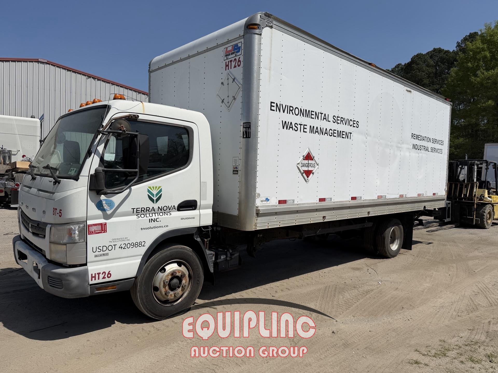 2013 MITSUBISHI FE 4X2 S/A 20FT BOX TRUCK (A69167)