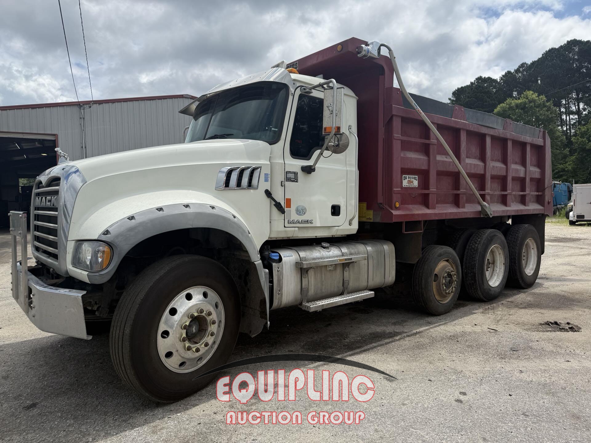 2016 MACK GU713 GRANITE TRI AXLE DUMP TRUCK (A45678)
